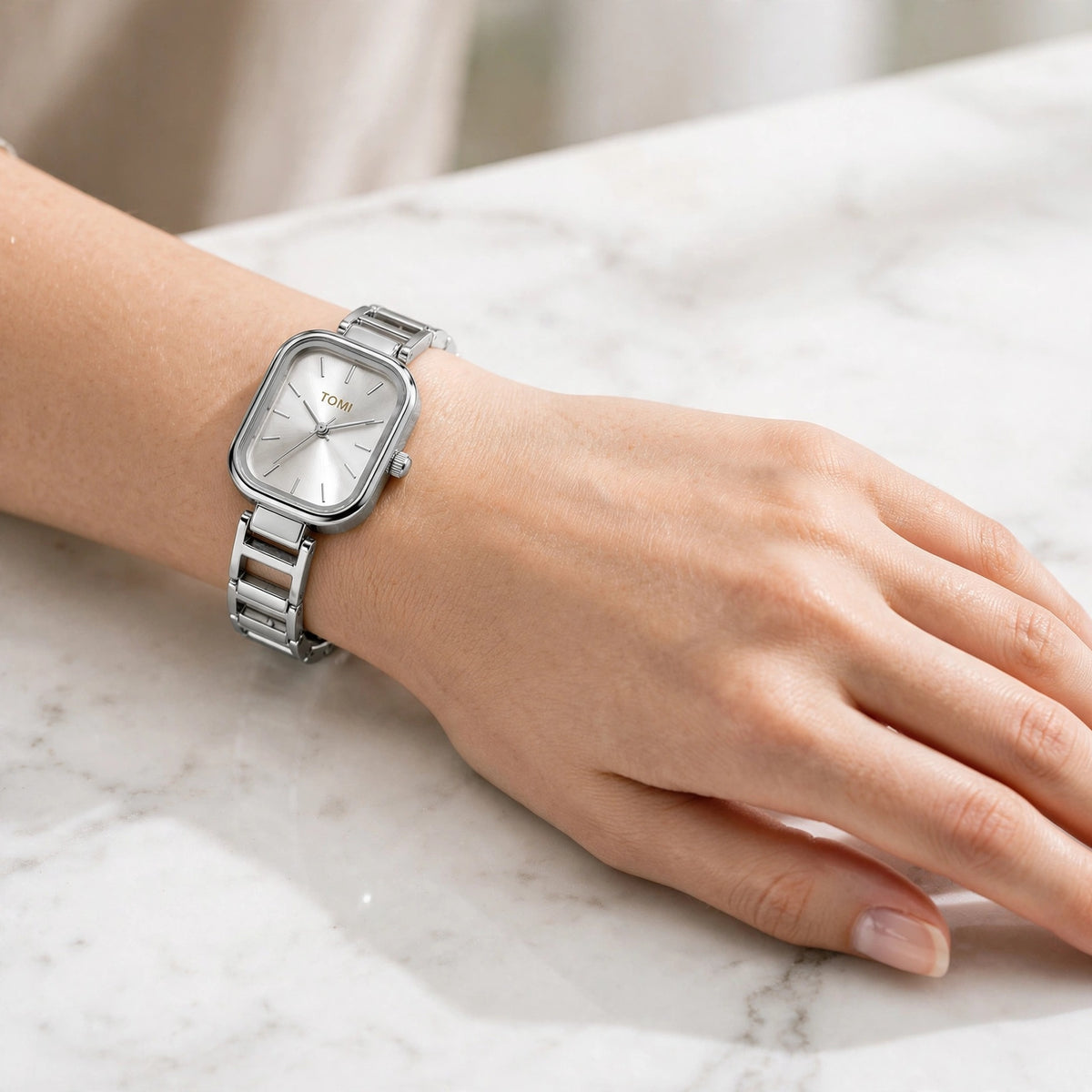 TOMI Women's Silver Minimalist Bracelet Watch